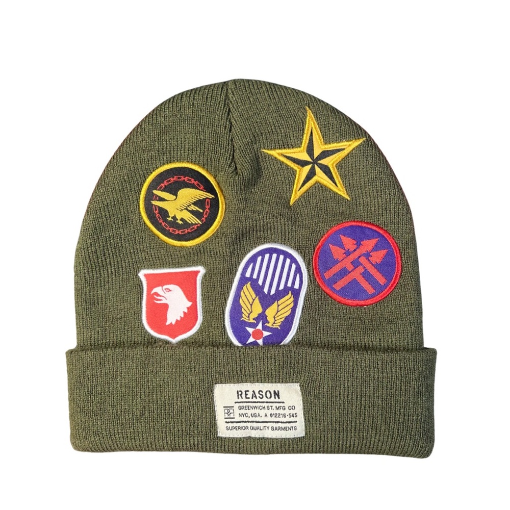 Reason Men’s Skully Beanie Graphic Patches Green Ribbed Knit Winter Streetwear